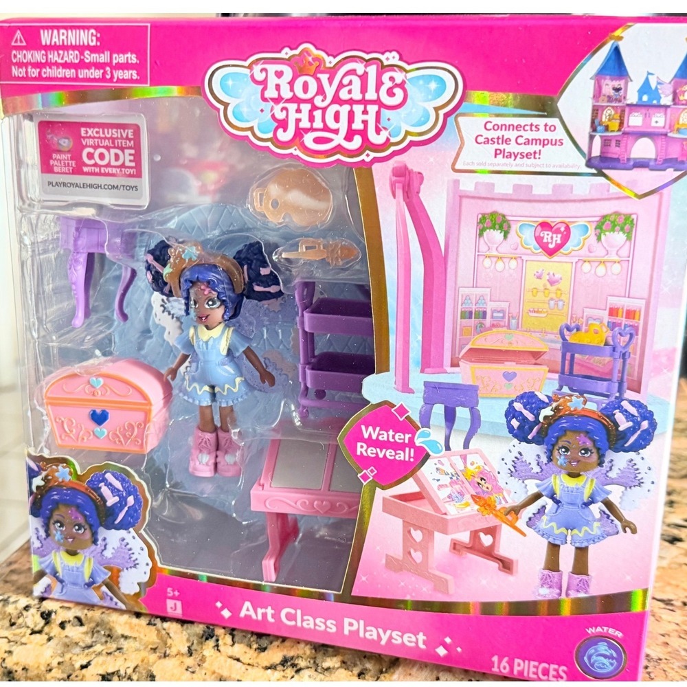 Royale High Art Class Playset Jazwares Doll 16pc Water Reveal Virtual Item Code